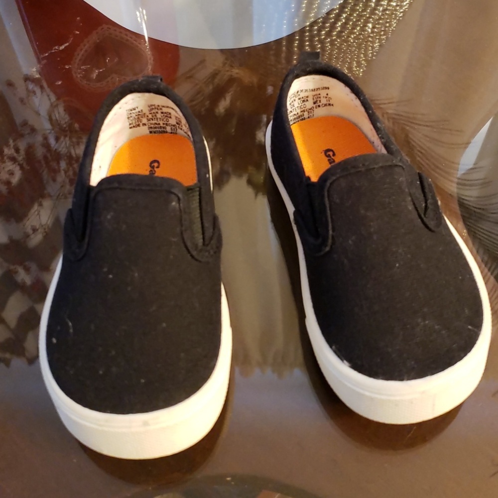 Boys shoes
